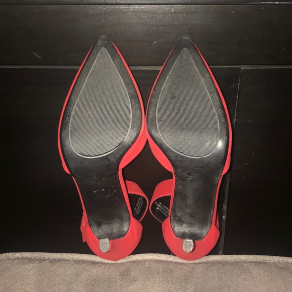 🍒Cherry Red Pointed Toe Heels - Picture 4 of 6